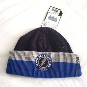 🌩 NWT TampaBay Lightning beanie